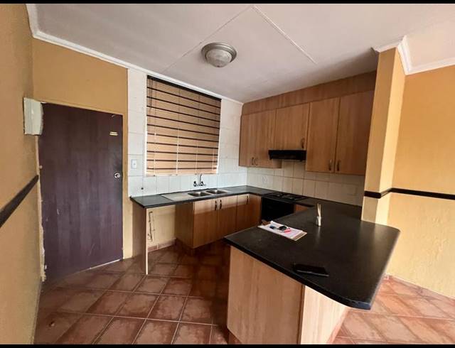 2 BEDROOM PROPERTY TO RENT IN DALPARK EXT 1
